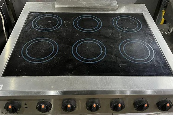 Secondhand Lincat Countertop Induction Cooker 3 Phase