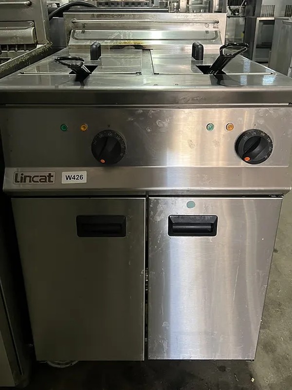 Lincat Twin Tank Fryer 3 Phase