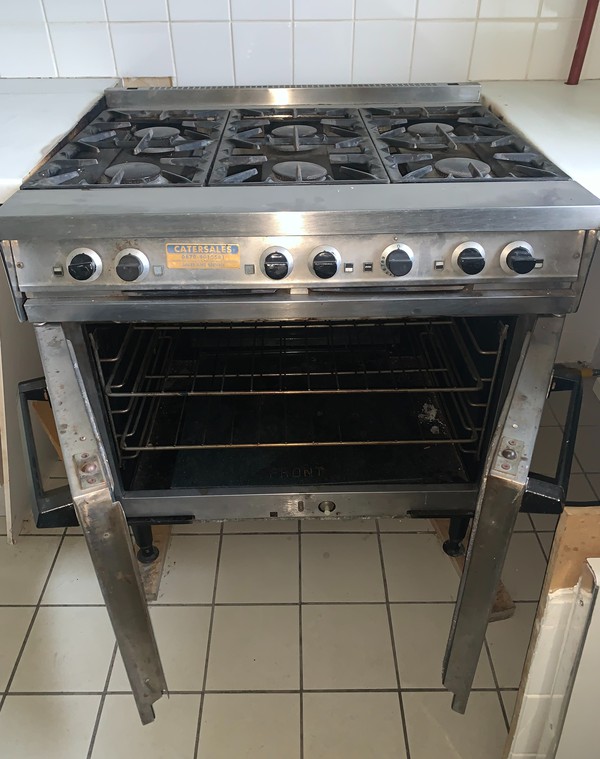 Secondhand 6 Burner Cooker & Oven