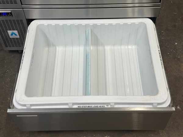 Frozen food drawers