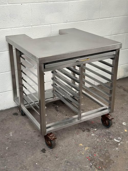 Oven stand / cooling racks Oven stand / cooling racks