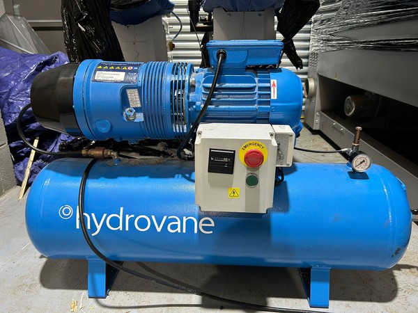 Hydrovane HV01 air compressor