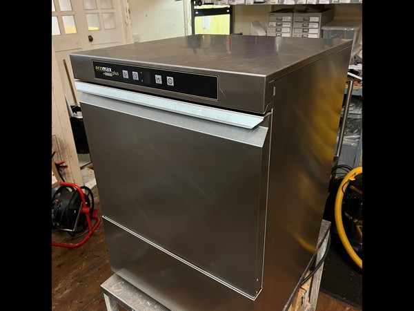 Hobart Ecomax Under Counter Dishwasher