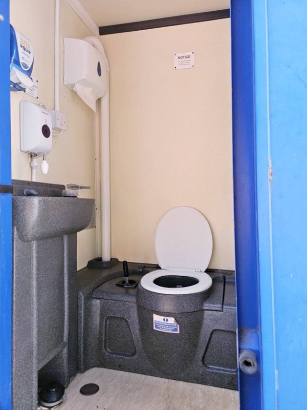 site accommodation welfare / toilet cabin