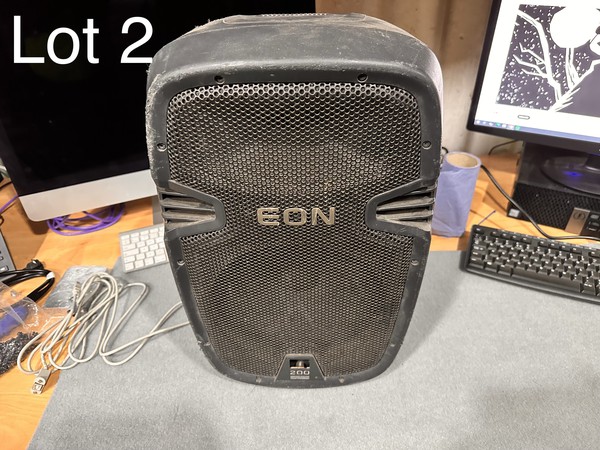 Used Eon 200 epeakers