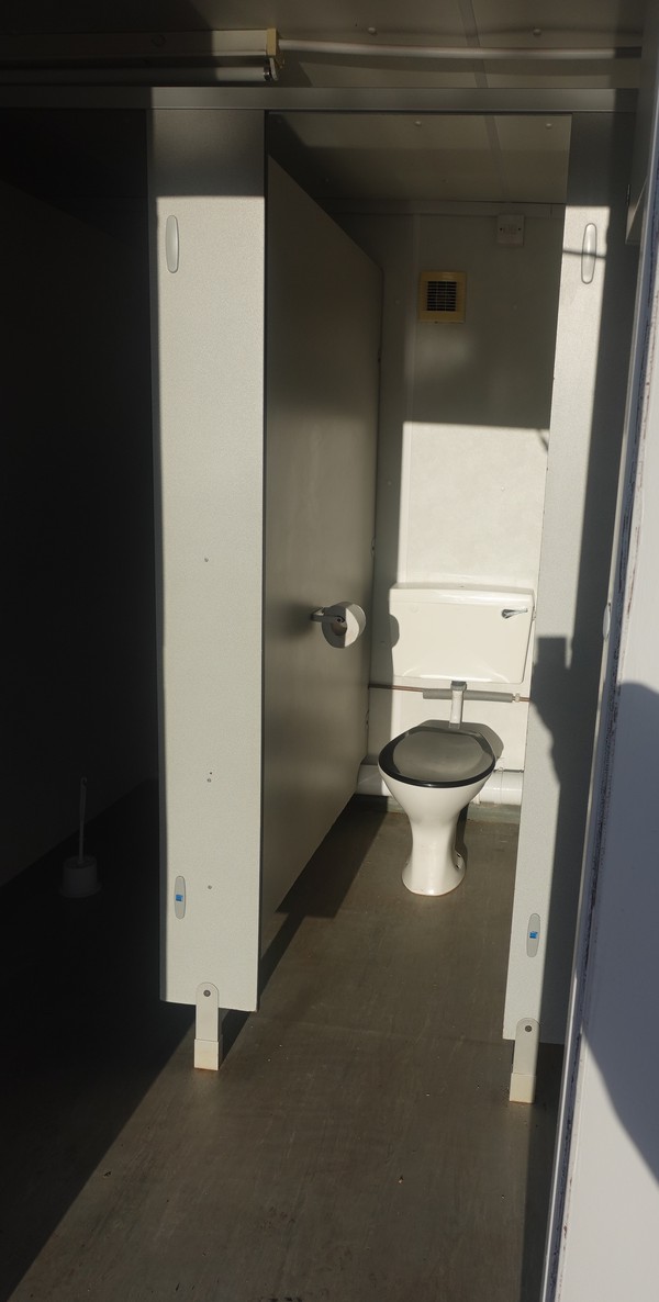 21' x 9' Anti Vandal 2+1 Toilet And Shower