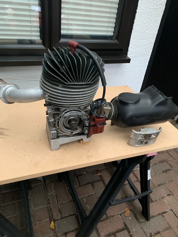 Parilla TT75 Race Engine with carb and air box