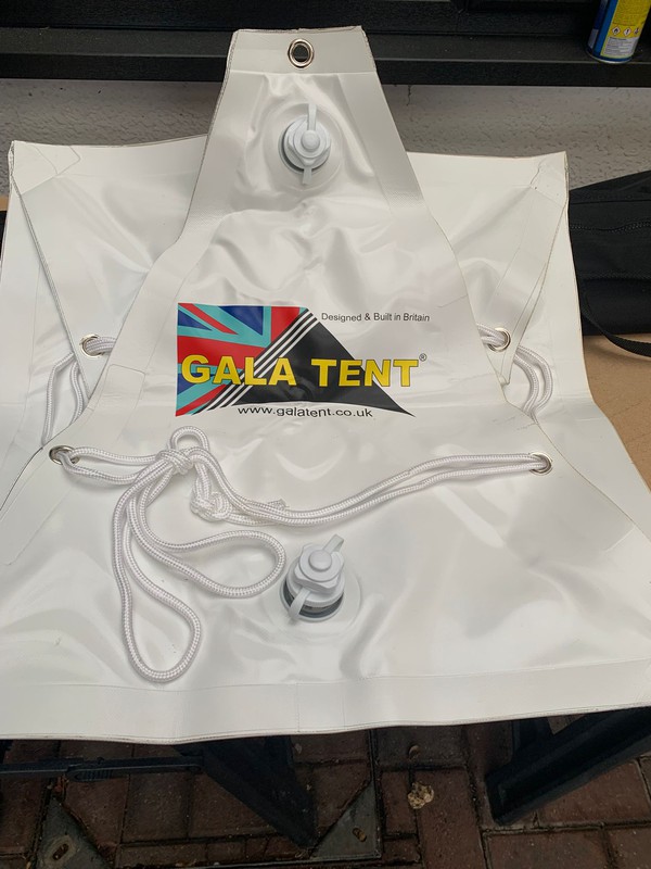 Gala tent water weight