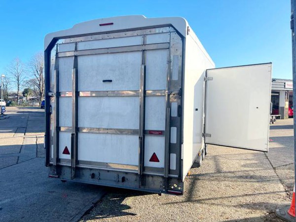 Woodford  RL7000-011 race trailer