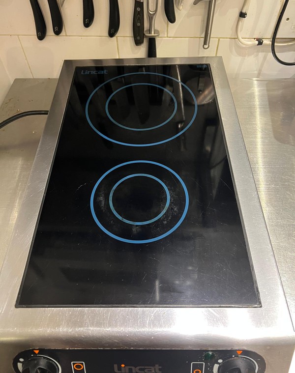 Secondhand Lincat Twin Induction Hob