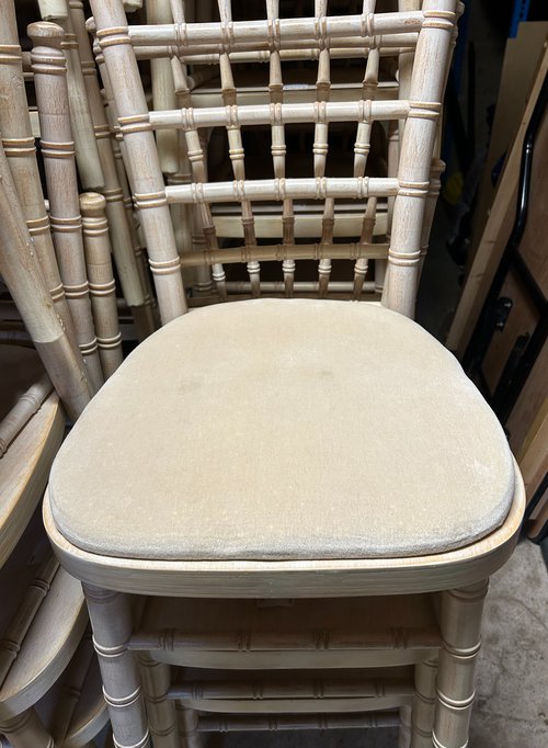 Secondhand Chiavari Limewash, Ivory Pad Chairs For Sale Secondhand Chiavari Limewash, Ivory Pad Chairs For Sale