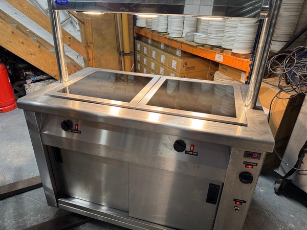 Used Victor Carvery Unit with Hot Cupboard