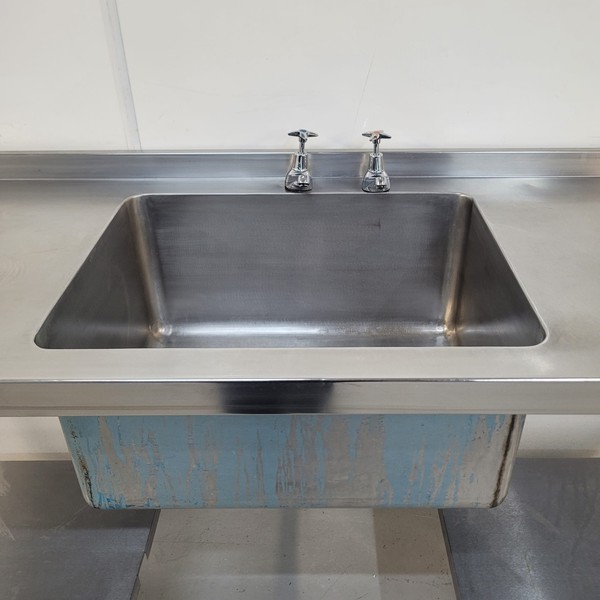 Secondhand Single Bowl Stainless Sink For Sale