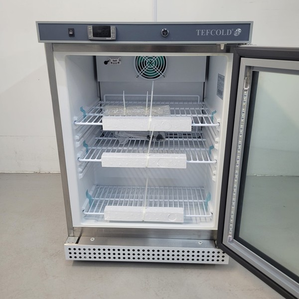 B Grade Tefcold Under Counter U200VSG Fridge 200Ltr