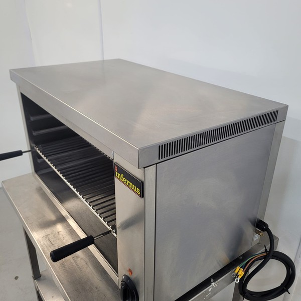 B Grade Infernus Salamander Grill ES4000 For Sale