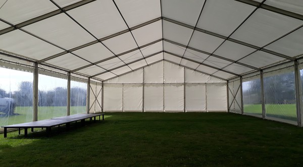 Secondhand 9m x 15m Marque