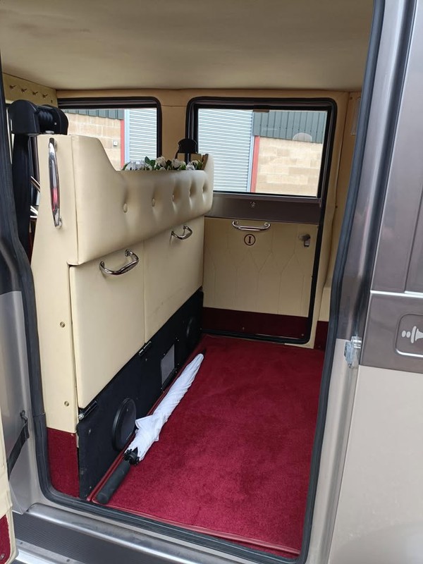 Imperial Landaulet cream interior