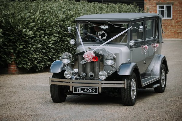 Seven seat wedding car for sale