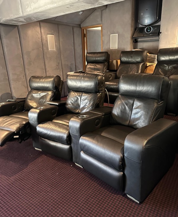 Secondhand 6x Top Spec Home Cinema Chairs For Sale