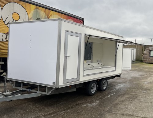 6 bay hair washing trailer unit 6 bay hair washing trailer unit