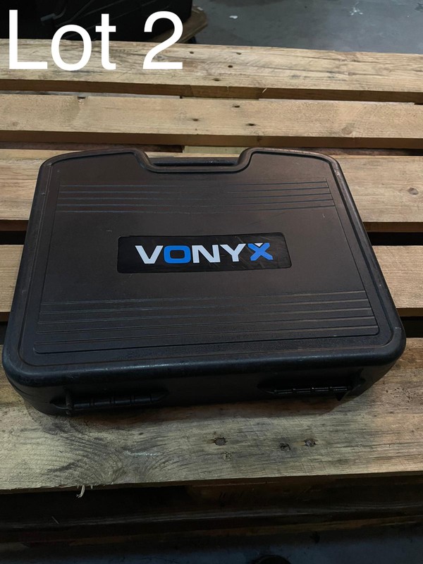 Secondhand 2x Vonyx Dual Wireless Microphones