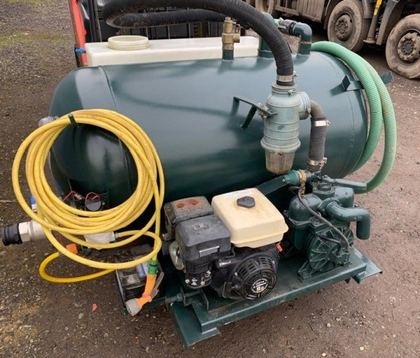 Secondhand Vacuum Tank 700L / 250L For Sale