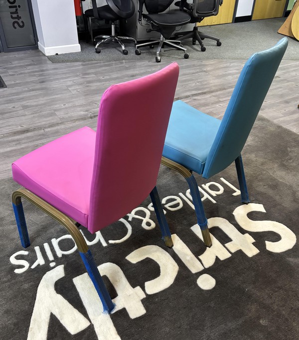 New 20x Blue And Pink Flex Chairs