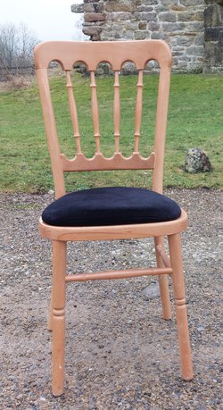 Secondhand Natural Wood Cheltenham Chairs with Black Pads For Sale