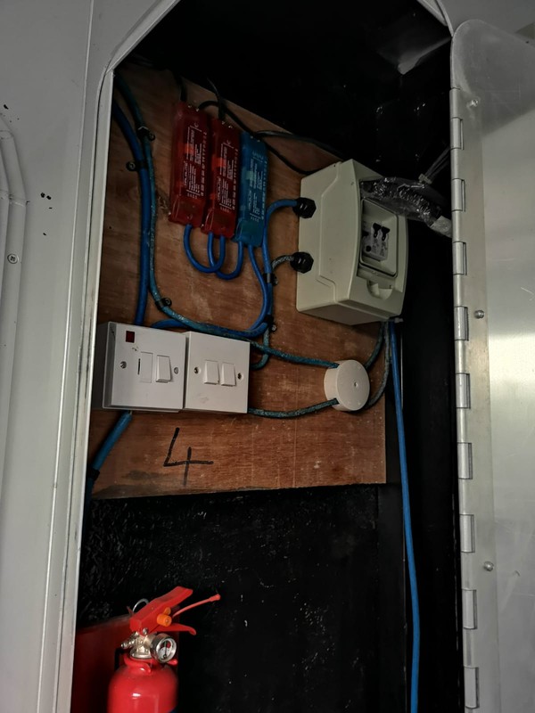 Electric cupboard