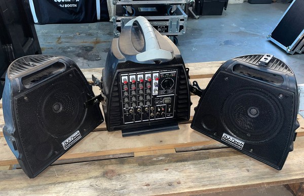 Secondhand DJ-TECH Stage Visa 200 Light Speaker Kit For Sale