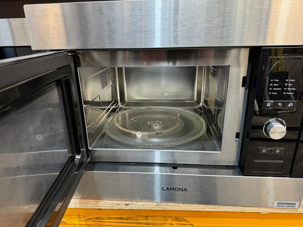 Secondhand Lamona Microwave Oven with Grill For Sale