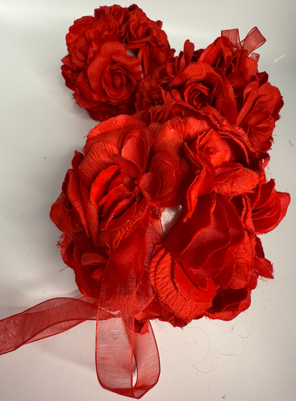 Selling Red rose hanging balls