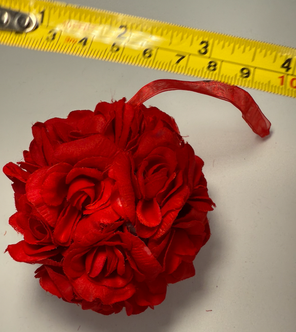 Red rose hanging decorations