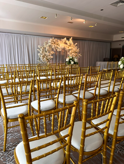 129x Gold Chiavari Chairs For Sale