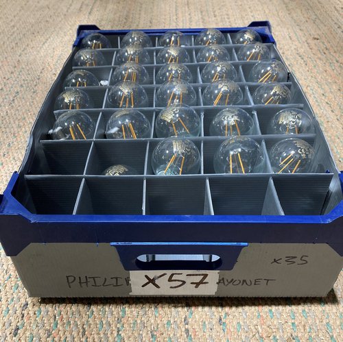 50x Standard Bayonet LED Bulbs For Sale 50x Standard Bayonet LED Bulbs For Sale
