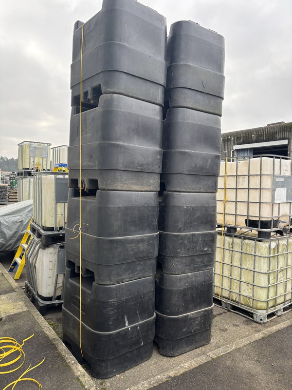 Buy Used IBC Tanks / Marquee Weights