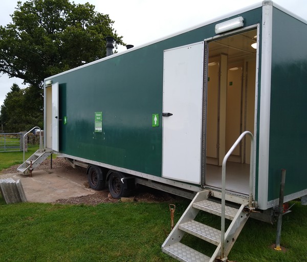 Used 6 Cubicle Mobile Shower Block For Sale