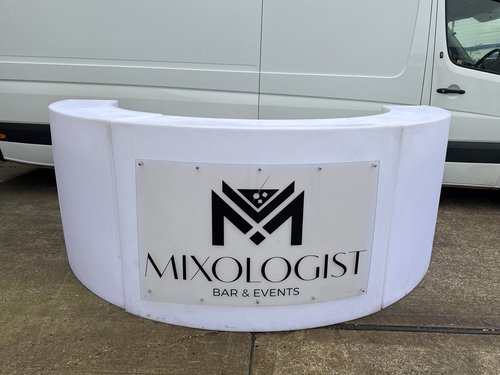 Secondhand Mobile Semi Circle Bar In 3 Sections For Sale Secondhand Mobile Semi Circle Bar In 3 Sections For Sale