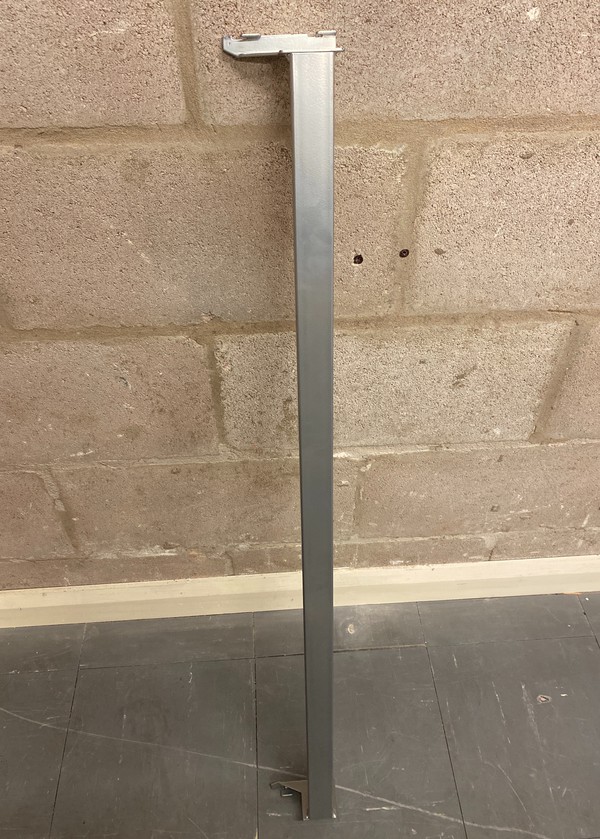 Secondhand 90x Shop Fitting Bars