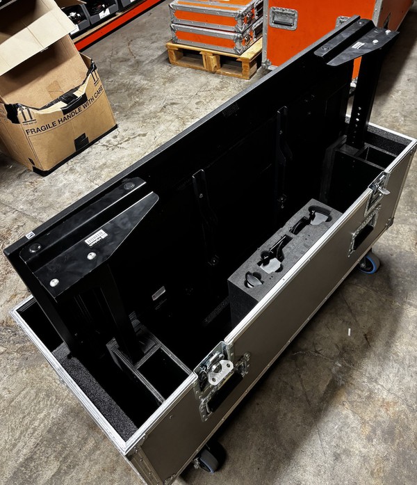 49" Plasma Screen and FlightCase