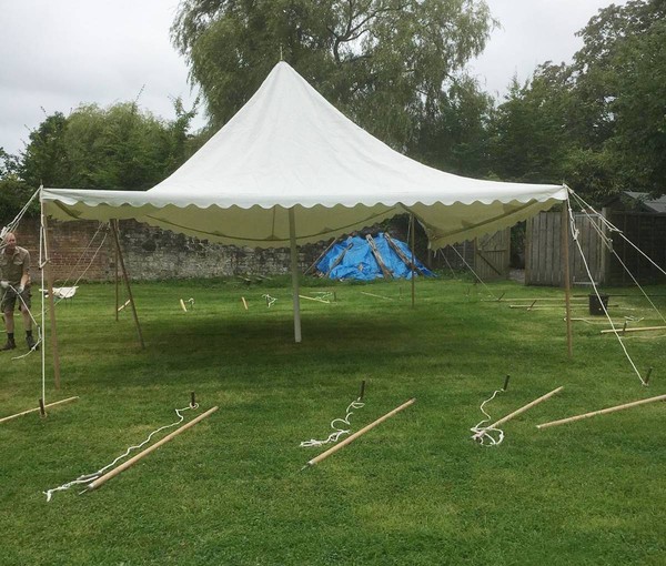 Putting up a 20ft x 20ft trad marquee