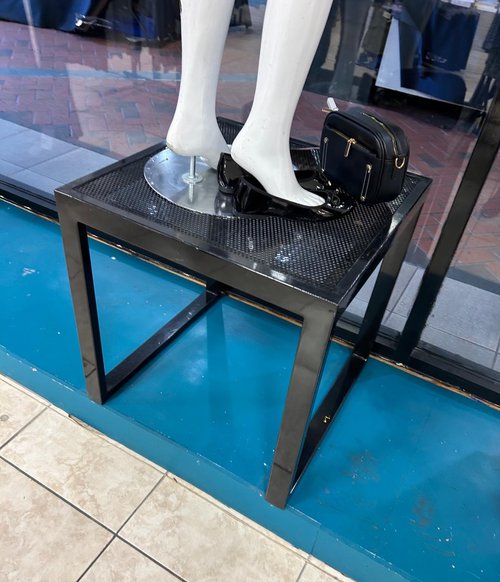 2x Mannequin Plinths For Sale 2x Mannequin Plinths For Sale