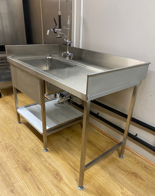 Sink With Dishwasher Void, Spray System For Sale