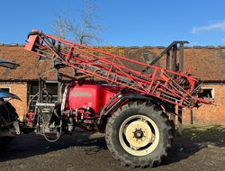 Secondhand Case 2200TS Trailed Sprayer For Sale