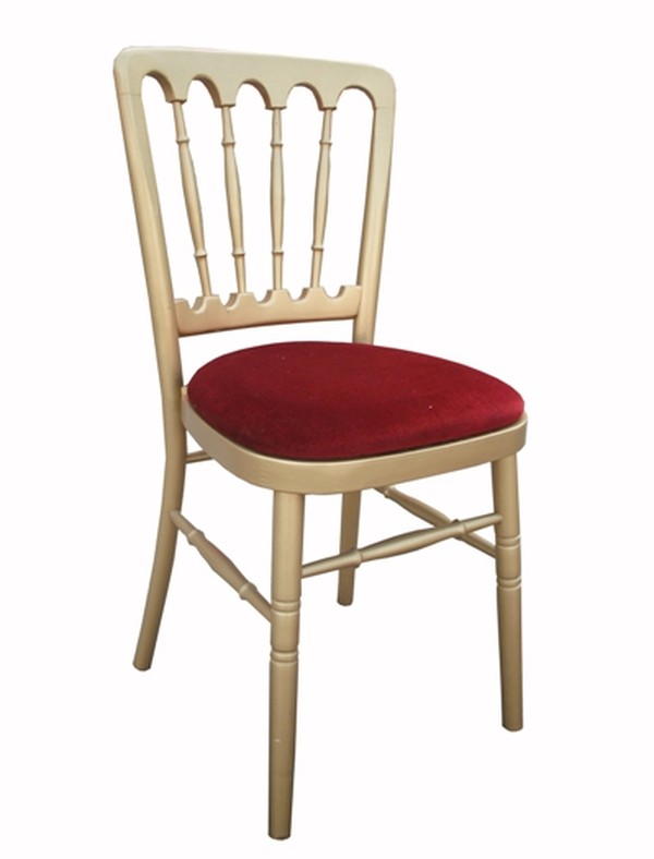 Unused Cheltenham Chair In Gold For Sale