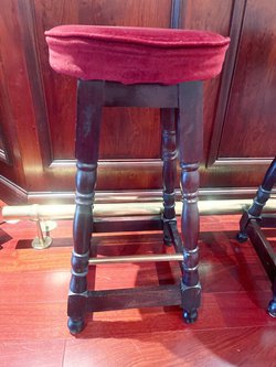 Traditional bar stools