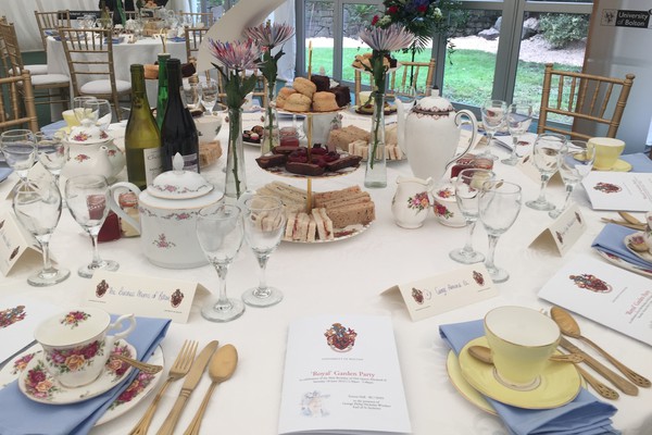 Secondhand Vintage Crockery Sets For Sale