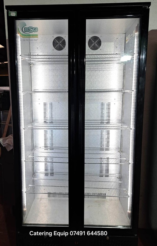 New 2x Interlevin PD 220T Upright Bottle Fridge For Sale