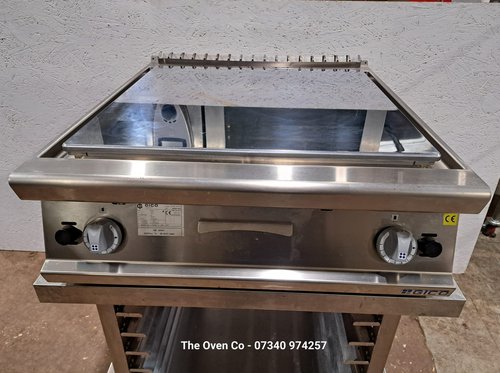 commercial flat top