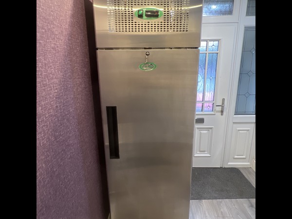 Genfrost 600H Freestanding Fridge